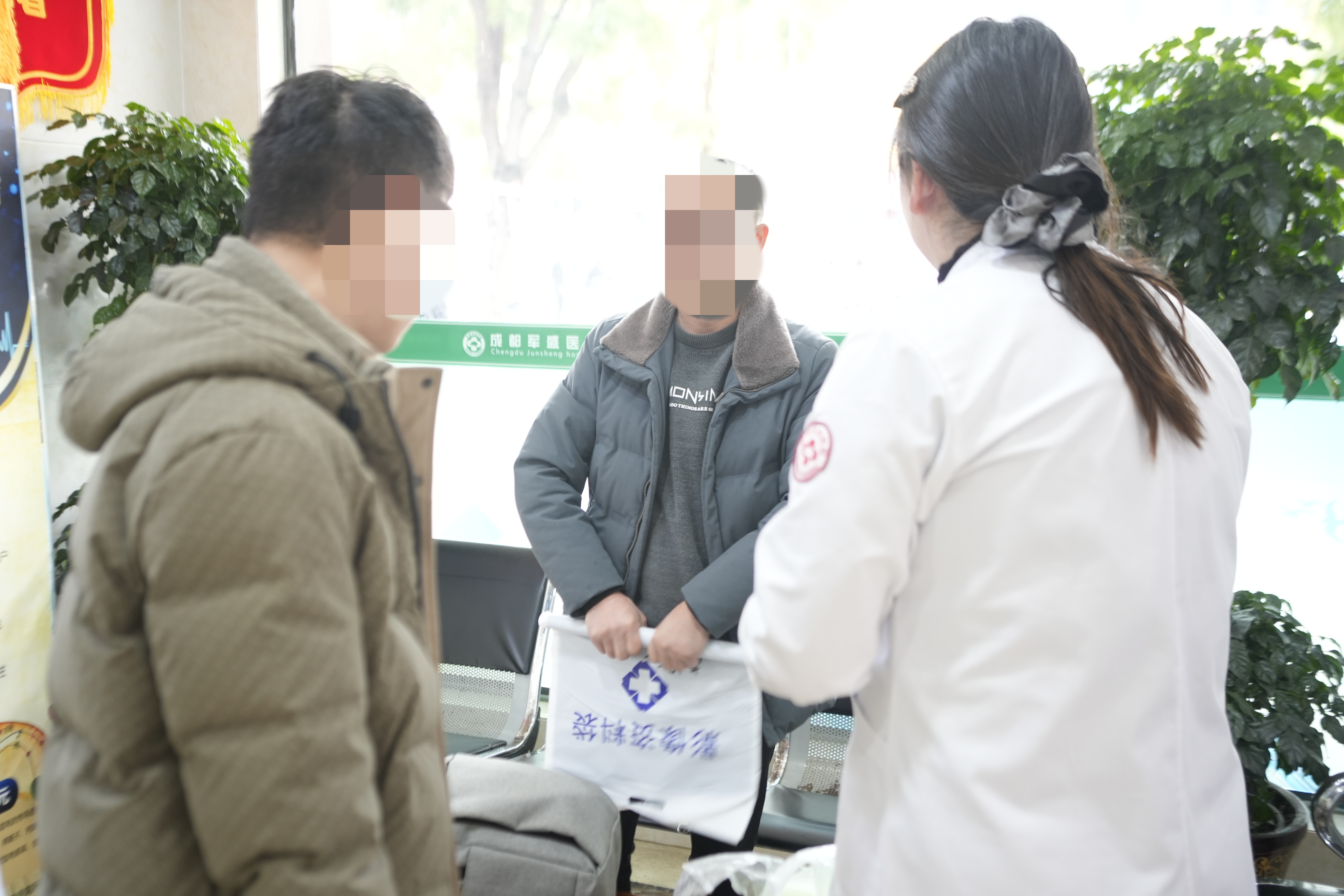 　成都军盛医院怎么读脑电图报告?基础指标逐项看